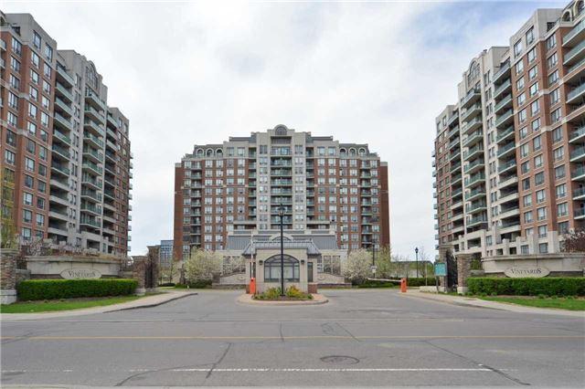 809 - 330 Red Maple Rd, Condo with 2 bedrooms, 2 bathrooms and 1 parking in Richmond Hill ON | Image 1