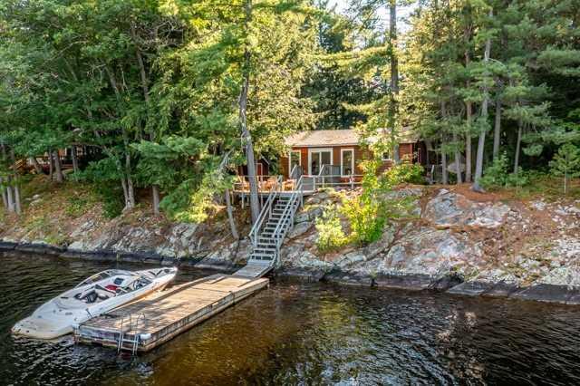 29 Island 21kl End, House detached with 3 bedrooms, 1 bathrooms and 0 parking in Gravenhurst ON | Image 1