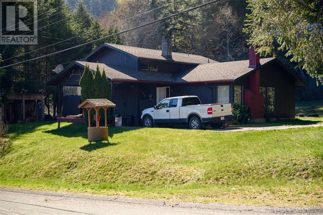 231 Sayward Hts, House detached with 3 bedrooms, 1 bathrooms and 3 parking in Sayward BC | Image 45