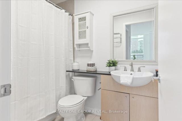 215 - 361 Front St W, Condo with 2 bedrooms, 2 bathrooms and 1 parking in Toronto ON | Image 21