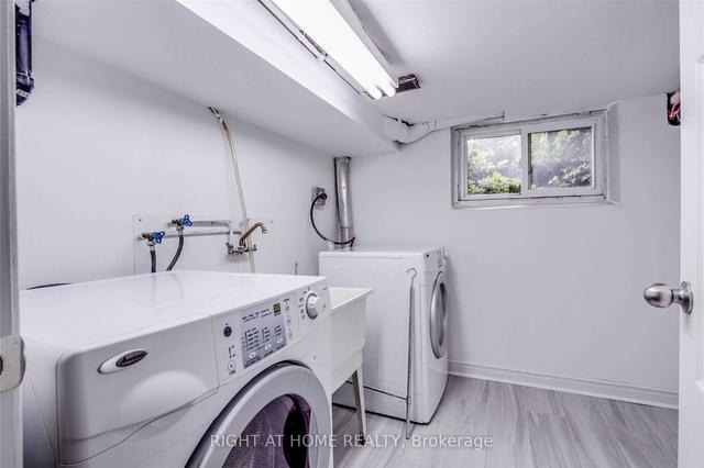 2023 Dufferin St, House semidetached with 3 bedrooms, 2 bathrooms and 3 parking in Toronto ON | Image 17