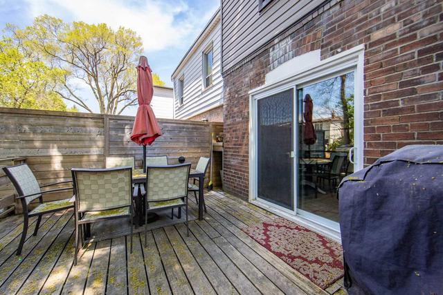 360 Kingswood Rd, House detached with 3 bedrooms, 2 bathrooms and 0 parking in Toronto ON | Image 28