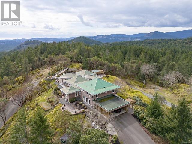 4303 Munn Rd, House detached with 5 bedrooms, 4 bathrooms and 8 parking in Highlands BC | Image 5