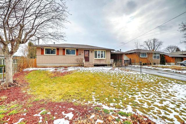 10 Prince Charles Dr, House detached with 3 bedrooms, 2 bathrooms and 3 parking in St. Catharines ON | Image 33