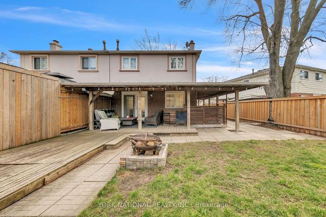 305 Montego Rd, House semidetached with 3 bedrooms, 3 bathrooms and 2 parking in Mississauga ON | Image 19