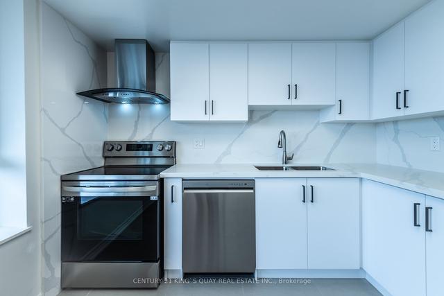 503 - 275 Bamburgh Circ, Condo with 2 bedrooms, 2 bathrooms and 2 parking in Toronto ON | Image 2