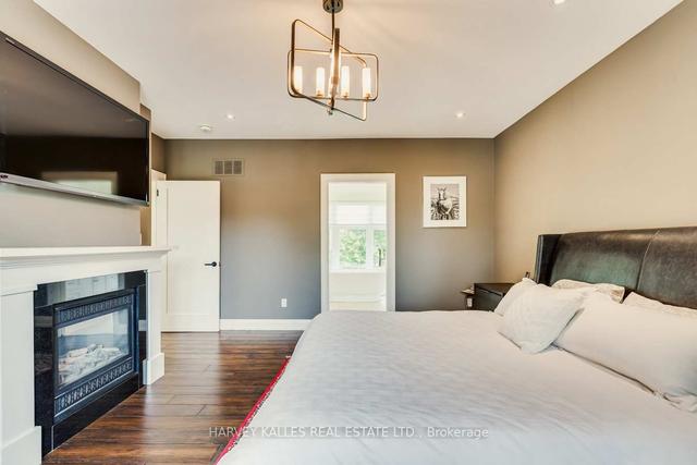 243 Armour Blvd, House detached with 4 bedrooms, 5 bathrooms and 8 parking in Toronto ON | Image 8