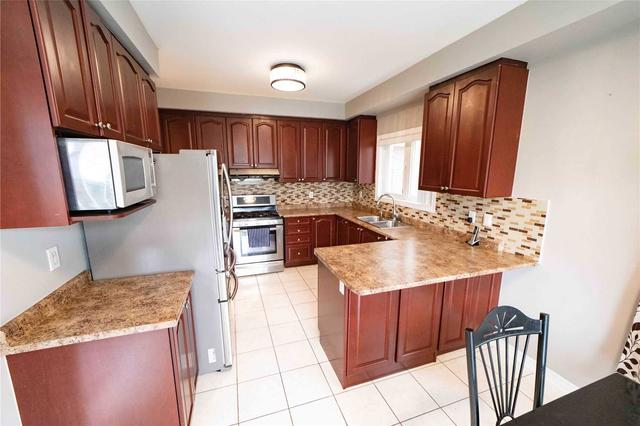 12 Fossil St, House detached with 4 bedrooms, 4 bathrooms and 4 parking in Brampton ON | Image 23