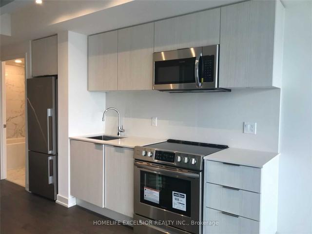 2014 - 25 Richmond St E, Condo with 1 bedrooms, 1 bathrooms and 0 parking in Toronto ON | Image 12