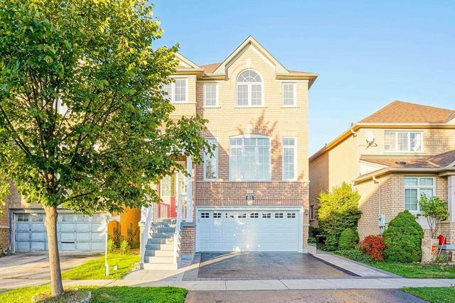 61 Old Meadow Lane, House detached with 3 bedrooms, 3 bathrooms and 6 parking in Markham ON | Image 1