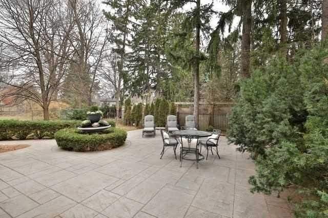 377 Gloucester Ave, House detached with 5 bedrooms, 5 bathrooms and 7 parking in Oakville ON | Image 32