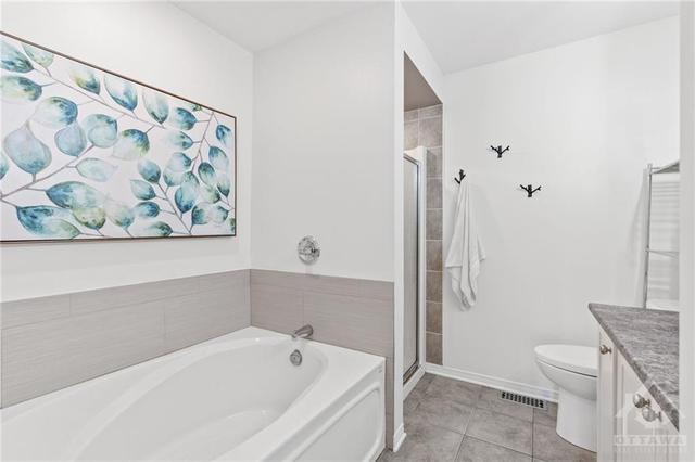 4435 Goldeneye Way, Townhouse with 3 bedrooms, 3 bathrooms and 3 parking in Ottawa ON | Image 20