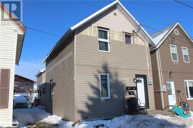 150 13th Street W, House other with 6 bedrooms, 3 bathrooms and 3 parking in Owen Sound ON | Image 2