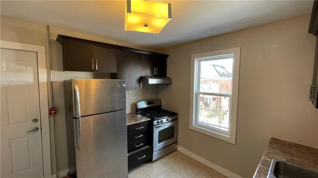 306 - 1544 King Street E, Condo with 2 bedrooms, 1 bathrooms and null parking in Hamilton ON | Image 4