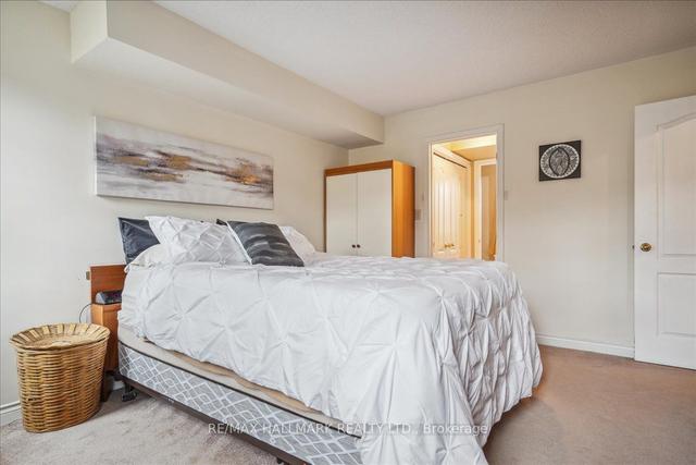 11 - 110 Mary St W, Townhouse with 3 bedrooms, 3 bathrooms and 1 parking in Whitby ON | Image 14