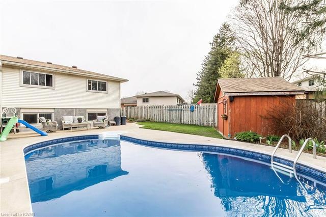 411a Dayna Crescent, House semidetached with 4 bedrooms, 2 bathrooms and 2 parking in Waterloo ON | Image 26