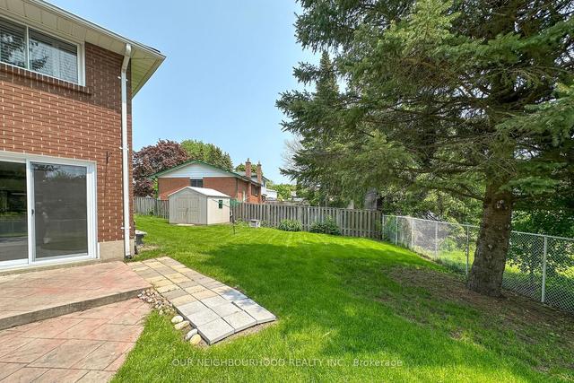 428 Karen Crt, House detached with 4 bedrooms, 2 bathrooms and 3 parking in Oshawa ON | Image 26