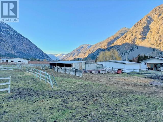 3219 River Road, House detached with 3 bedrooms, 2 bathrooms and 2 parking in Okanagan Similkameen G BC | Image 13