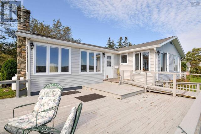 85 Pleasant Point Road, House detached with 3 bedrooms, 2 bathrooms and null parking in Cape Breton NS | Image 2