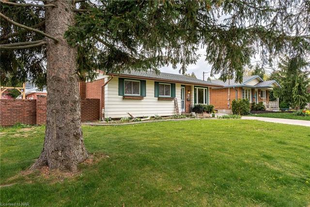 37 Cindy Drive, House detached with 3 bedrooms, 2 bathrooms and 4 parking in St. Catharines ON | Image 36