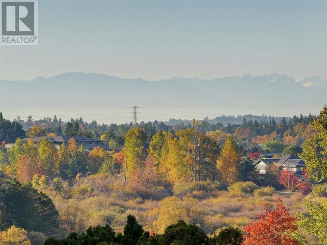 309 - 741 Travino Lane, Condo with 2 bedrooms, 3 bathrooms and 1 parking in Saanich BC | Image 29