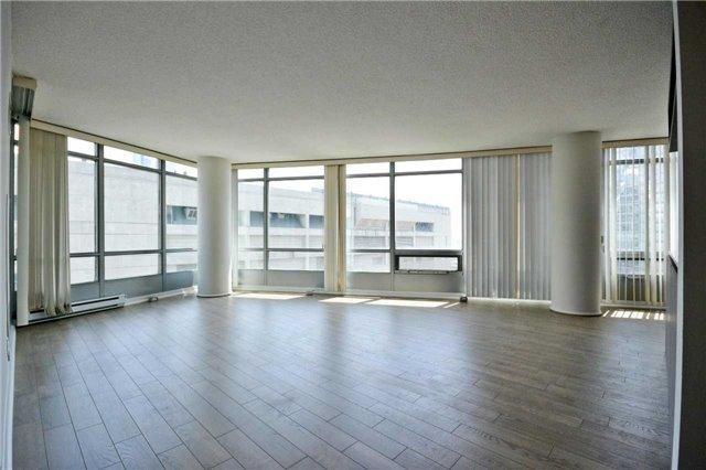1215 - 81 Navy Wharf Crt, Condo with 2 bedrooms, 2 bathrooms and 1 parking in Toronto ON | Image 3