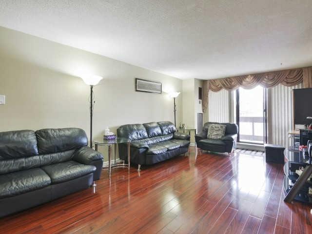 201 - 21 Knightsbridge Rd, Condo with 3 bedrooms, 2 bathrooms and 1 parking in Brampton ON | Image 7