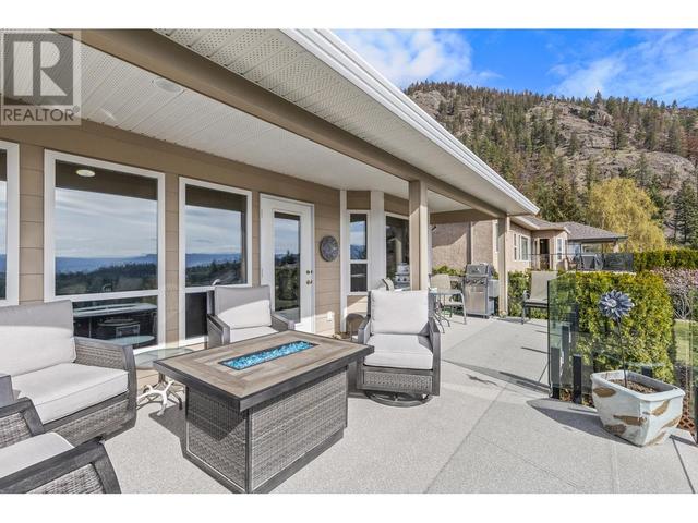 2264 Shannon Hills Drive, House detached with 3 bedrooms, 3 bathrooms and 4 parking in West Kelowna BC | Image 14