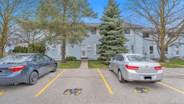 208 Monmore Rd, Townhouse with 3 bedrooms, 2 bathrooms and 1 parking in London ON | Image 26