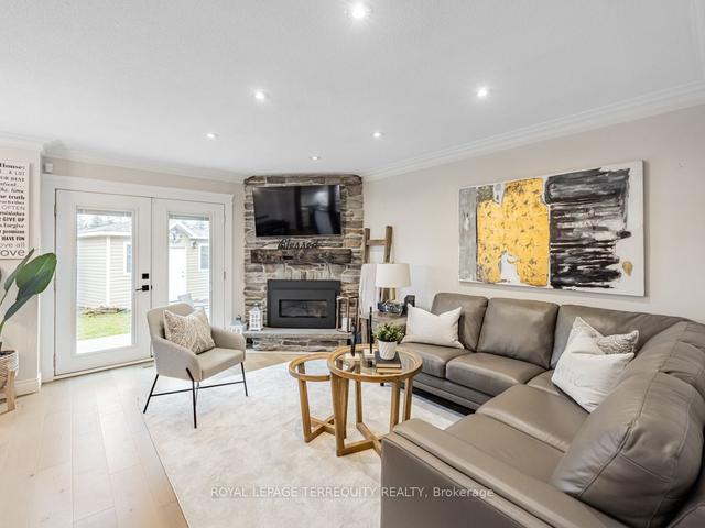26 Huntley Crt, House detached with 3 bedrooms, 3 bathrooms and 5 parking in Brampton ON | Image 8