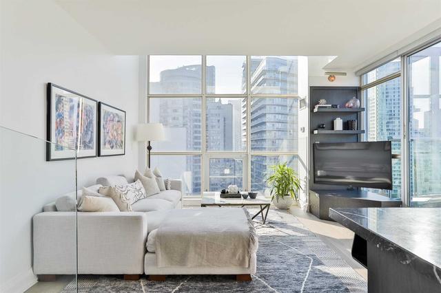 lph19 - 36 Blue Jays Way, Condo with 2 bedrooms, 2 bathrooms and 1 parking in Toronto ON | Image 12