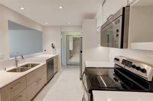 438 - 22 Southport St, Condo with 2 bedrooms, 2 bathrooms and 1 parking in Toronto ON | Image 18