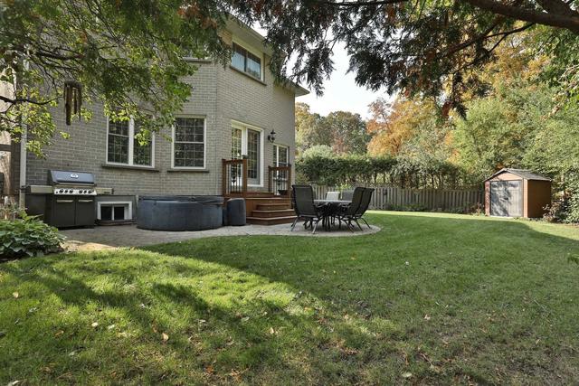 3033 Swansea Dr, House detached with 4 bedrooms, 3 bathrooms and 5 parking in Oakville ON | Image 24