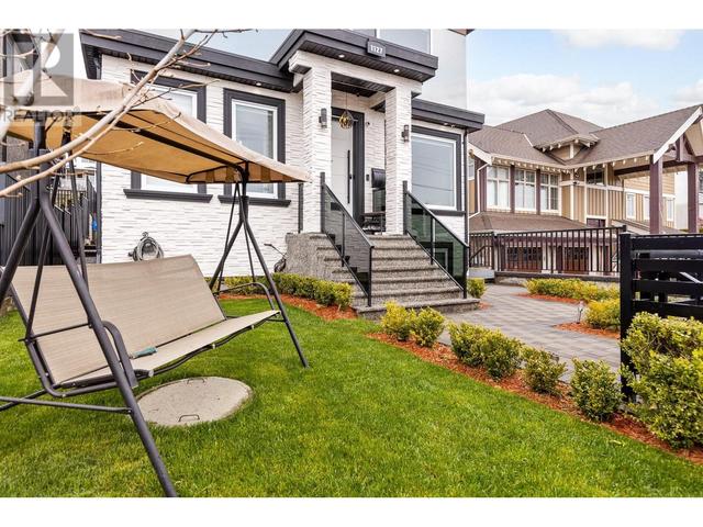 1127 Madore Avenue, House detached with 7 bedrooms, 7 bathrooms and null parking in Coquitlam BC | Image 2