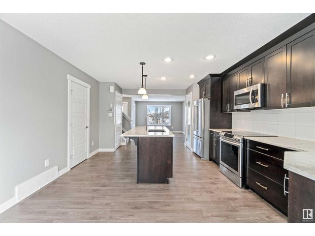 2464 Glenridding Bv Sw, House attached with 3 bedrooms, 2 bathrooms and null parking in Edmonton AB | Image 9