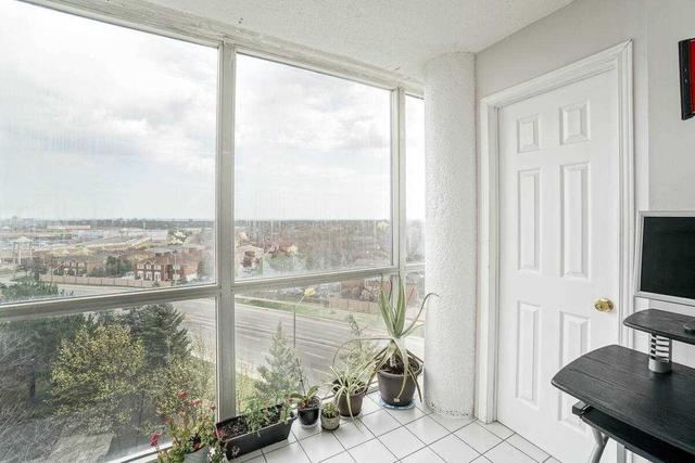 702 - 350 Webb Dr, Condo with 2 bedrooms, 2 bathrooms and 2 parking in Mississauga ON | Image 25