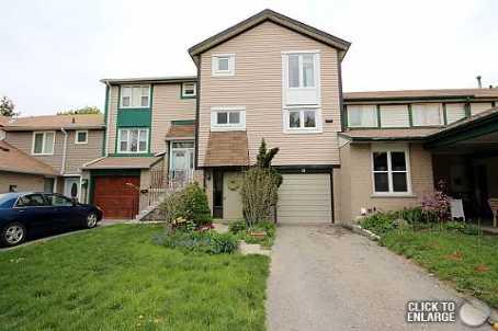 8 Thatcher Crct, House attached with 3 bedrooms, 2 bathrooms and 3 parking in Brampton ON | Image 9