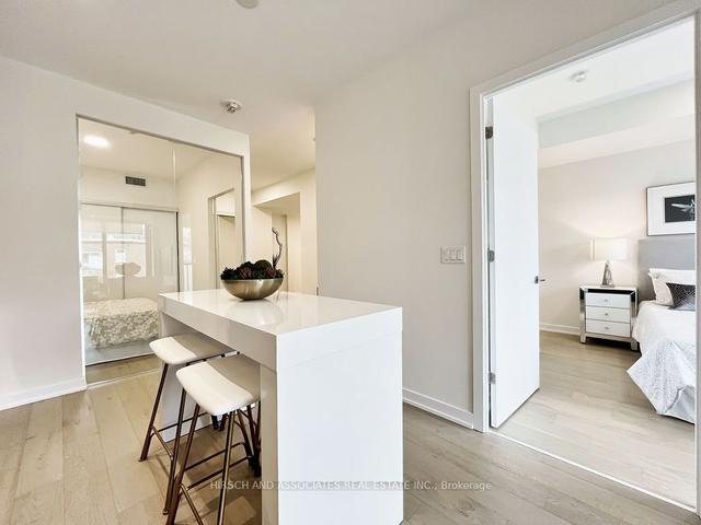 407 - 840 St. Clair Ave W, Condo with 2 bedrooms, 2 bathrooms and 1 parking in Toronto ON | Image 17