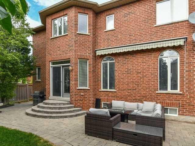220 Innville Cres, House detached with 4 bedrooms, 5 bathrooms and 6 parking in Oakville ON | Image 33