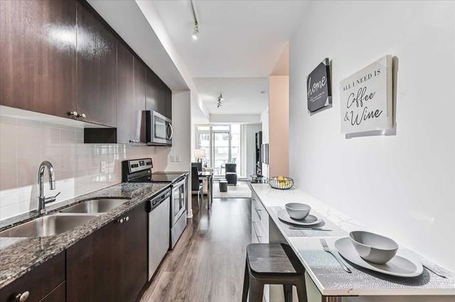 408 - 68 Merton St, Condo with 2 bedrooms, 2 bathrooms and 1 parking in Toronto ON | Image 3