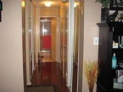 501 - 90 Ling Rd, Condo with 1 bedrooms, 1 bathrooms and 1 parking in Toronto ON | Image 2