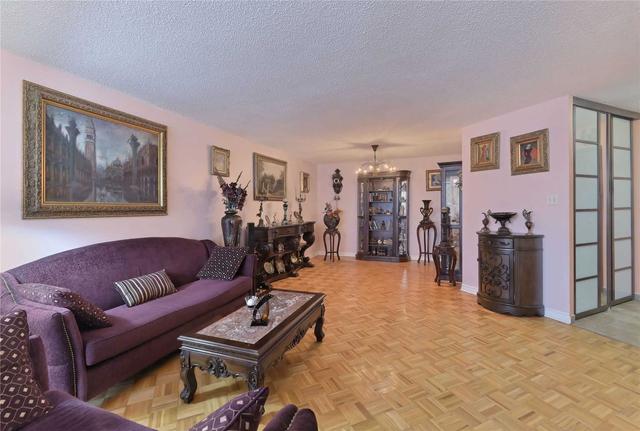 705 - 1 Rowntree Rd, Condo with 2 bedrooms, 2 bathrooms and 1 parking in Toronto ON | Image 2