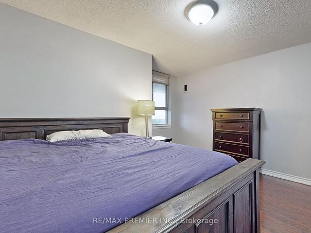 1611 - 40 Panorama Crt, Condo with 3 bedrooms, 2 bathrooms and 1 parking in Toronto ON | Image 17