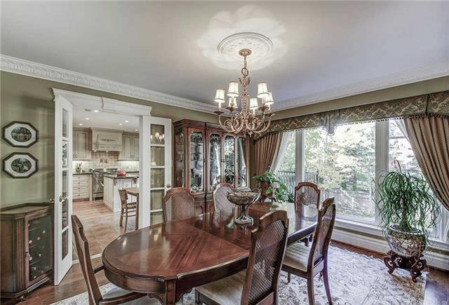 166 Valley Rd, House detached with 4 bedrooms, 4 bathrooms and 4 parking in Toronto ON | Image 5