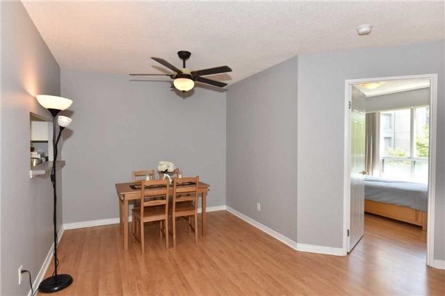 404 - 1470 Midland Ave, Condo with 2 bedrooms, 2 bathrooms and 1 parking in Toronto ON | Image 11