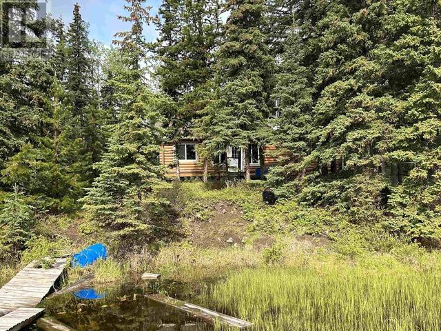 7330 Thomas Road, House detached with 3 bedrooms, 1 bathrooms and null parking in Cariboo L BC | Image 5