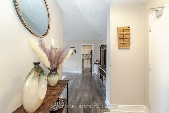 1009 - 3590 Kaneff Cres, Condo with 3 bedrooms, 2 bathrooms and 2 parking in Mississauga ON | Image 37