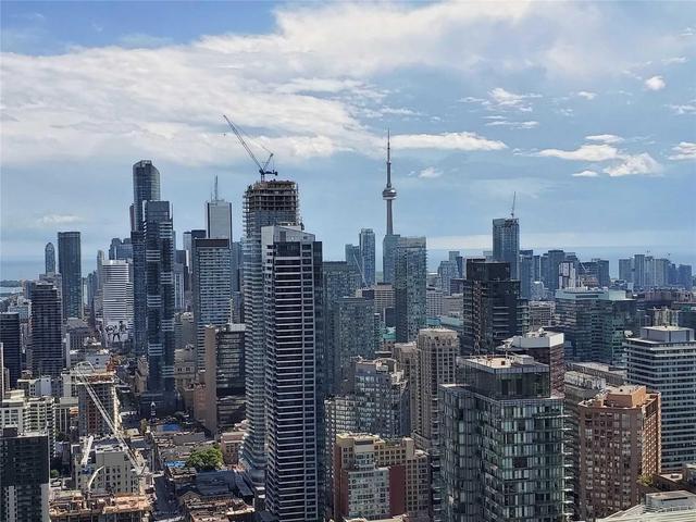 4404 - 1 Bloor St E, Condo with 2 bedrooms, 2 bathrooms and 1 parking in Toronto ON | Image 6