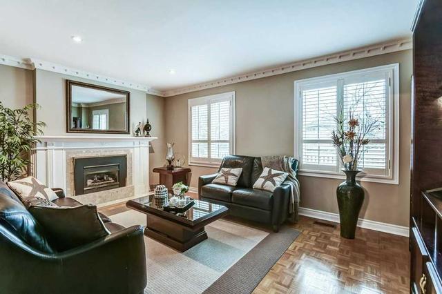 4 Avoca Dr, House detached with 4 bedrooms, 4 bathrooms and 6 parking in Markham ON | Image 10