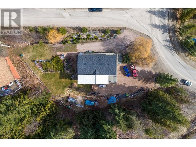 2715 Fraser Road, House other with 3 bedrooms, 3 bathrooms and 6 parking in Columbia Shuswap F BC | Image 46